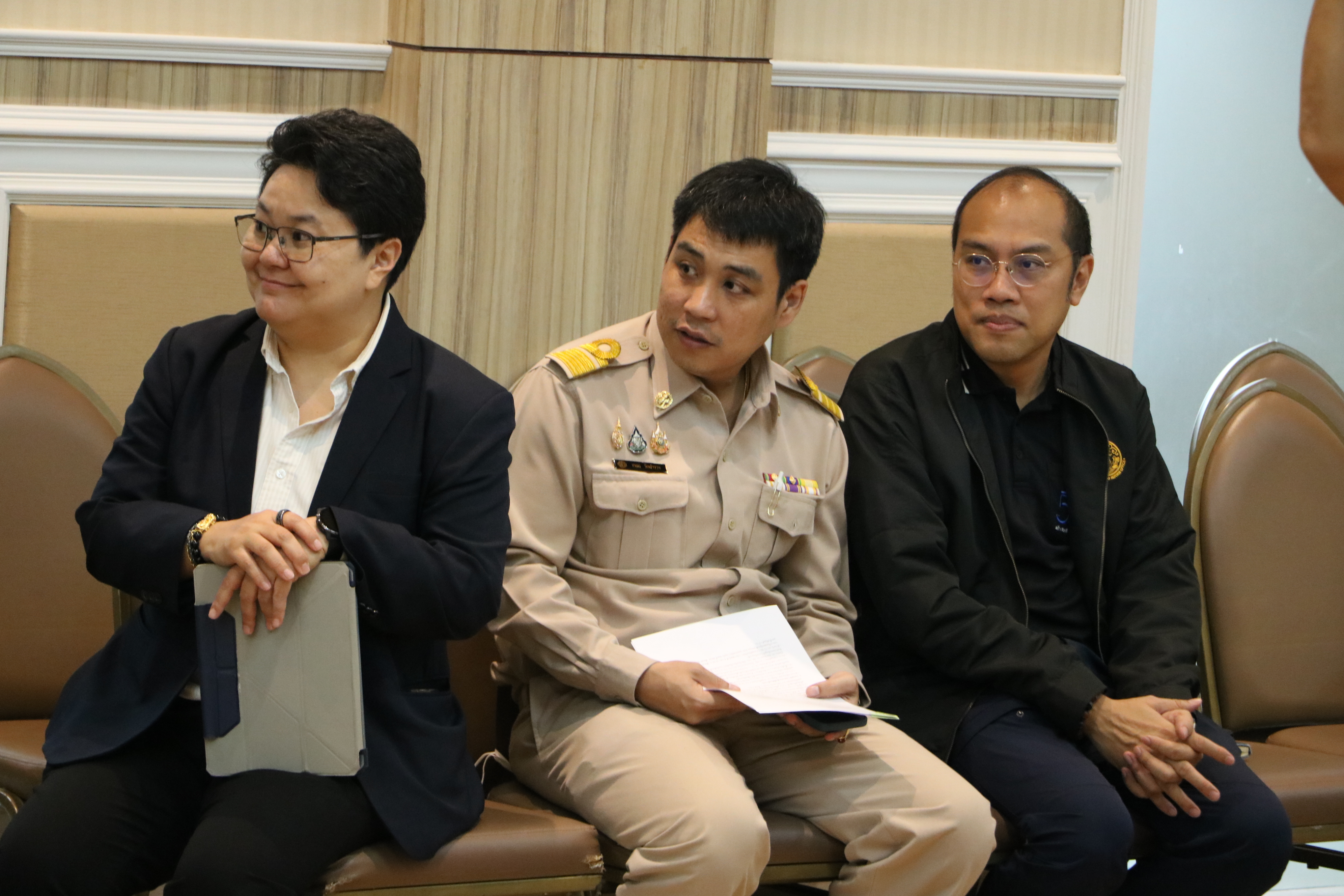 title - ส.ป.ก. ร่วมแถลงข่าวรายงานสถานการณ์น้ำ กระทรวงเกษตรและสหกรณ์